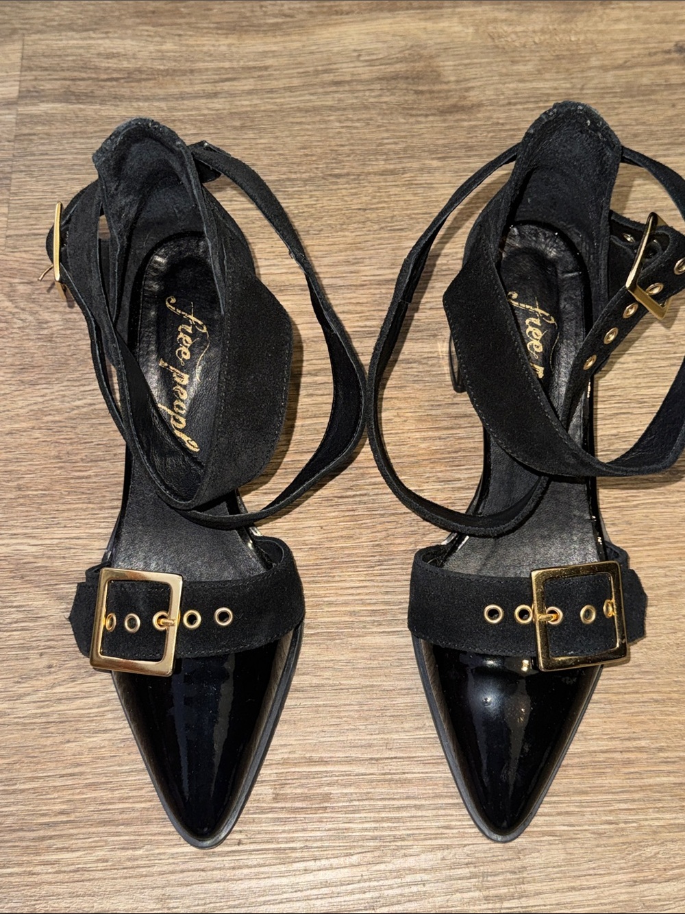 Free People black suede pointed-toe shoes size - 38